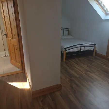 Guest house Derryleigh Manor *
